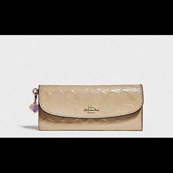 LAST ONE LEFT New in box Coach nude patent wallet w/ gold charms - Picture 4 of 16